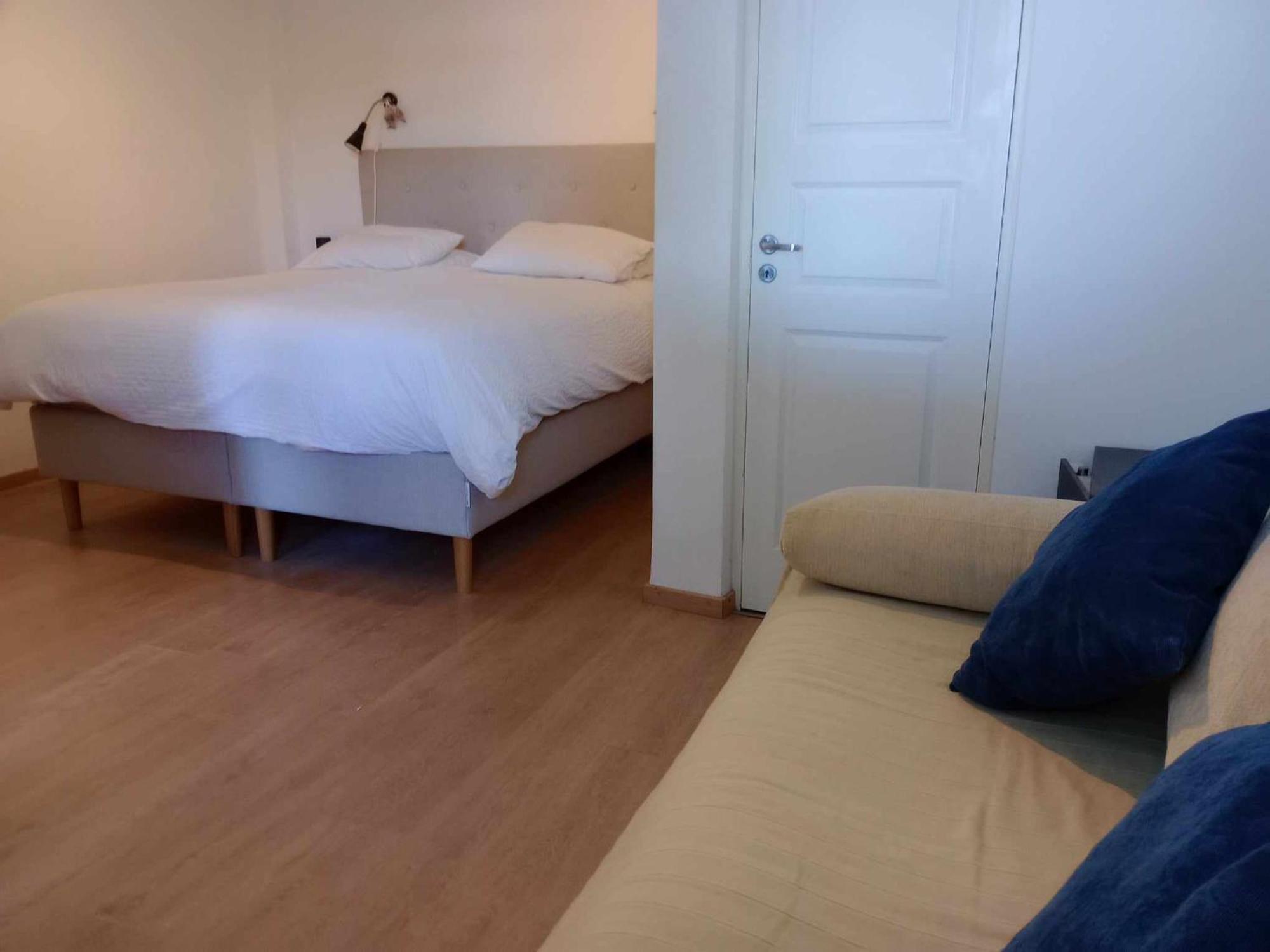 Blue Dolphin Studios And Apartment Vagia  Eksteriør bilde