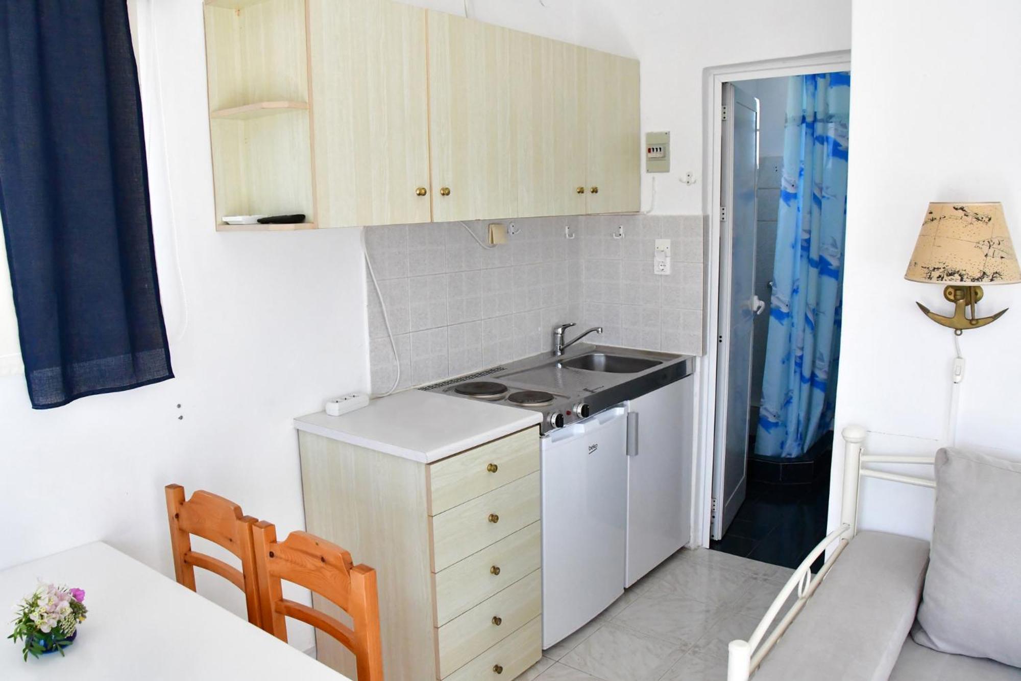 Blue Dolphin Studios And Apartment Vagia  Eksteriør bilde
